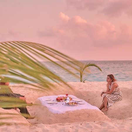 Отель Splendour Grand Maalhos  Экстерьер фото